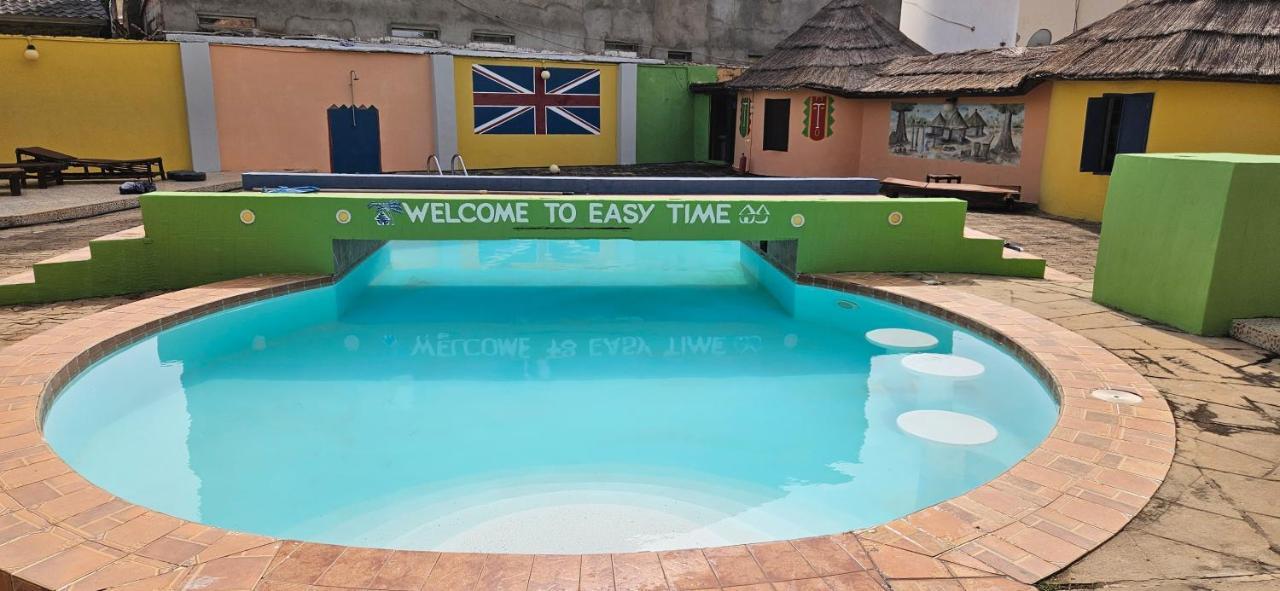 Easy Time Lodge Kololi Exterior foto