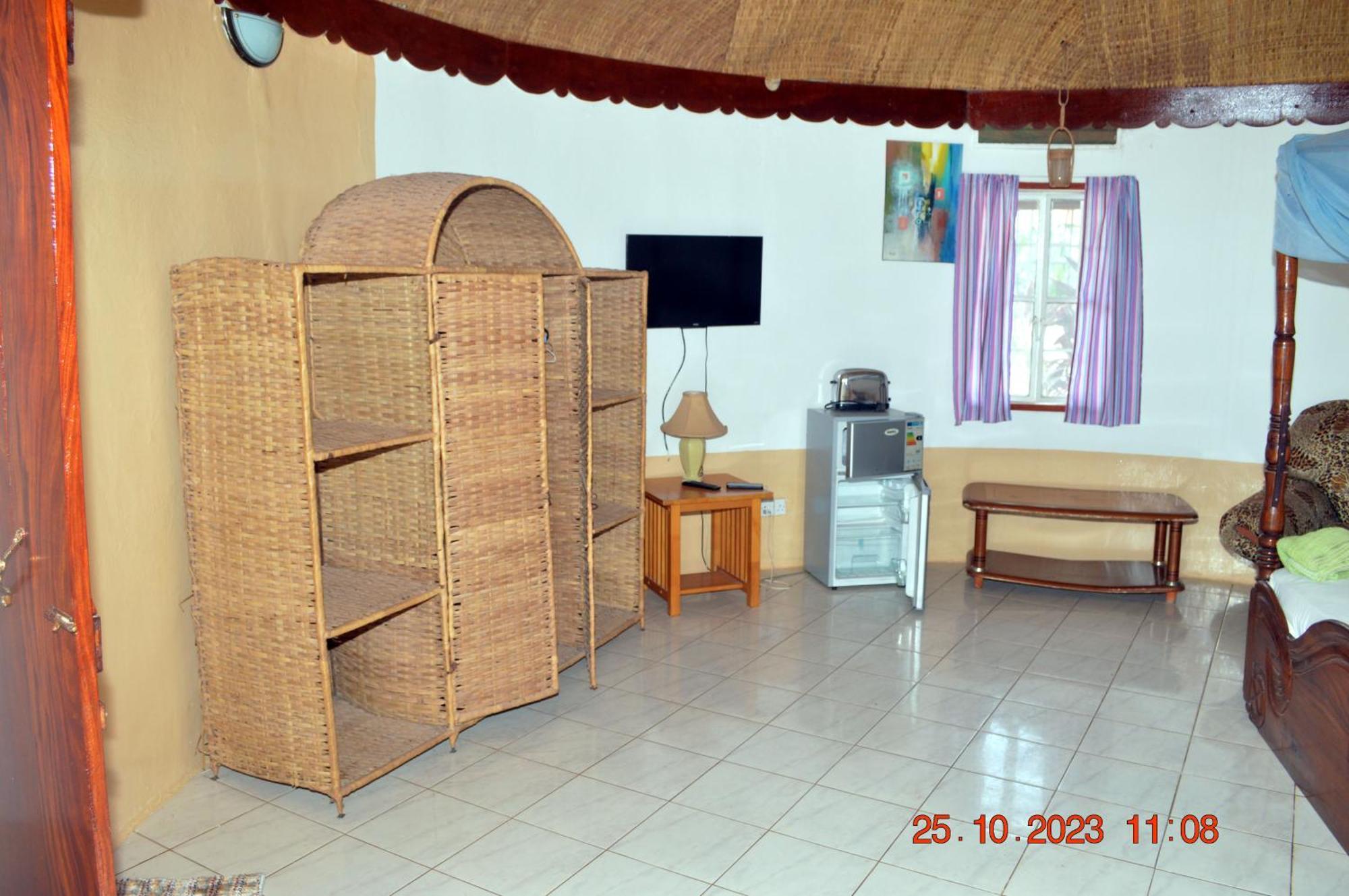 Easy Time Lodge Kololi Exterior foto