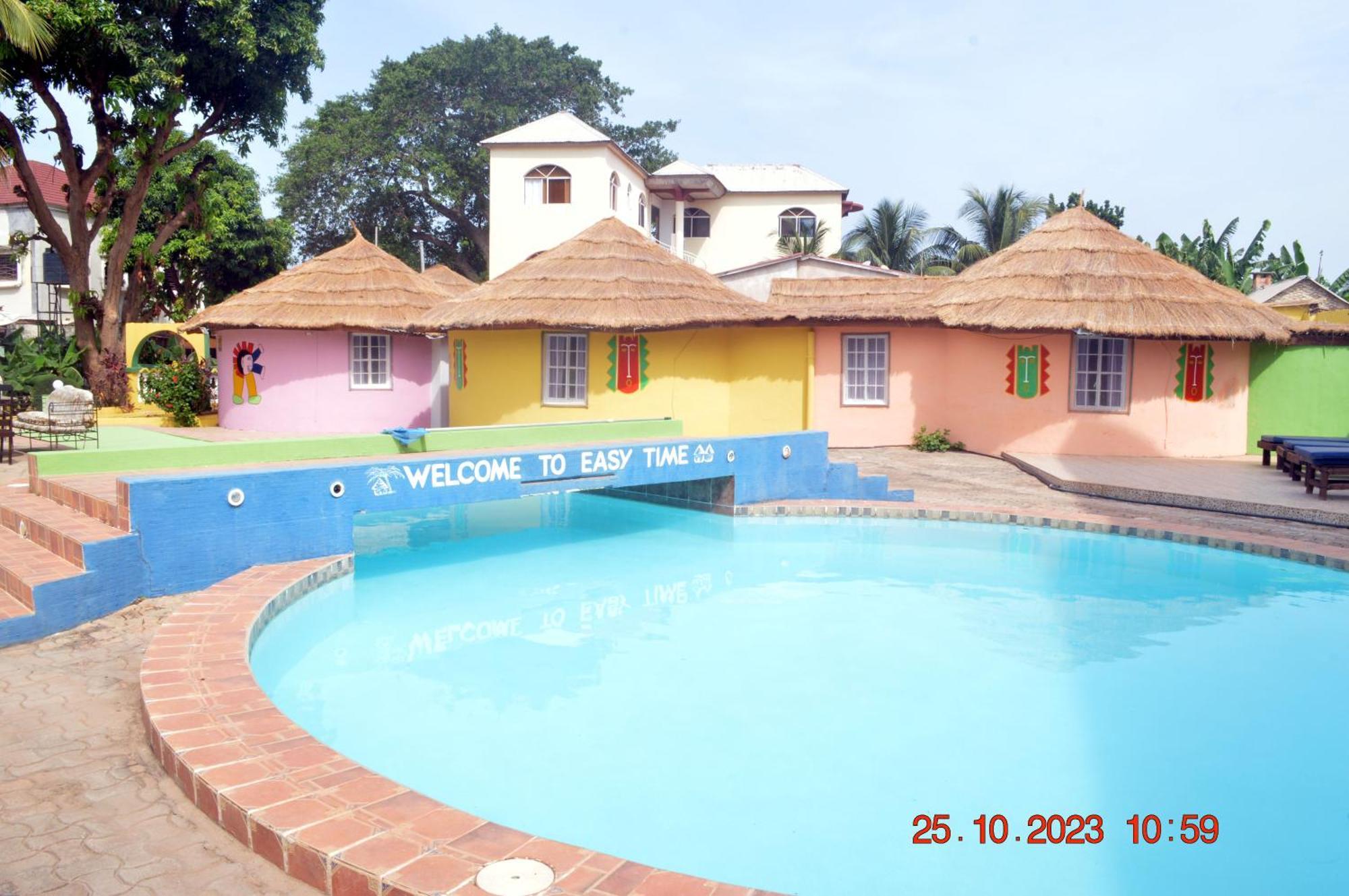 Easy Time Lodge Kololi Exterior foto